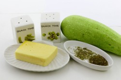 Кабачки запечённые с сыром в мультиварке - шаг 1