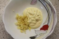 название картинки Кабачки жареные с чесноком и майонезом быстро и вкусно