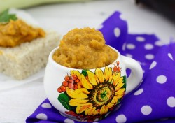 название картинки Кабачково-баклажанная икра на зиму