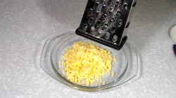 название картинки Кабачковые чебуреки с начинкой из грибов и сыра