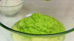 название картинки Кабачковые оладьи с фаршем внутри