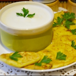 Кабачковые оладушки с чесноком и укропом