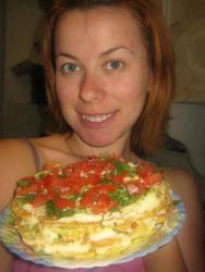 название картинки Кабачковый торт с помидорами и чесноком