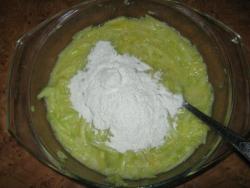 название картинки Кабачковый торт с помидорами и чесноком