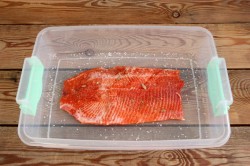 Как посолить форель в домашних условиях - шаг 5