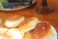 Пирожки в мультиварке с капустой