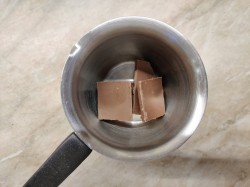 название картинки Как растопить шоколад для торта в домашних условиях - 2 способа