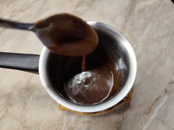 название картинки Как растопить шоколад для торта в домашних условиях - 2 способа