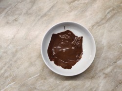 название картинки Как растопить шоколад для торта в домашних условиях - 2 способа