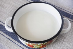 Жидкая манная каша на молоке