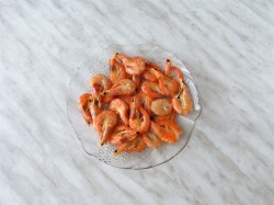 название картинки Как варить королевские креветки замороженные в панцире