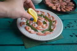 Как варить замороженные креветки - шаг 8 Как варить замороженные креветки - шаг 8