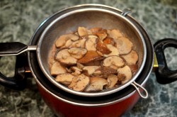 Как заморозить маслята на зиму