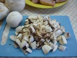 Рулет кальмары фаршированные грибами и рисом