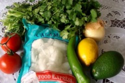 название картинки Салат кальмары с авокадо