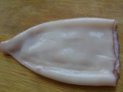 название картинки Кальмары с морковью и луком