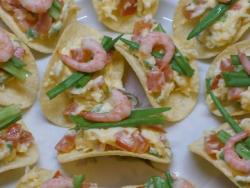 Канапе для фуршета на чипсах - шаг 9