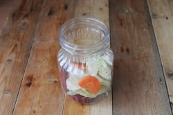 Капуста на зиму со свеклой и морковью