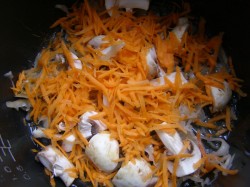 Капуста с грибами в мультиварке