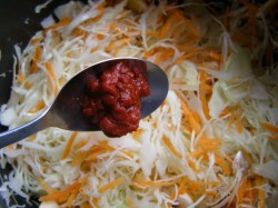 Капуста с грибами в мультиварке