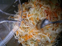 Капуста с грибами в мультиварке