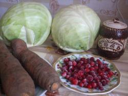 квашеная капуста с клюквой