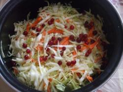 квашеная капуста с клюквой