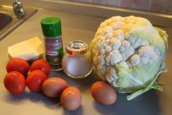 название картинки Цветная капуста с сыром и помидорами тушеная