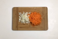 название картинки Капуста тушеная классическая на сковороде