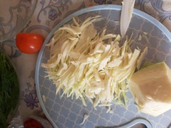 Капуста тушеная с картошкой, томатной пастой и свининой - шаг 9