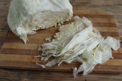 Белокочанная капуста в кляре на сковороде