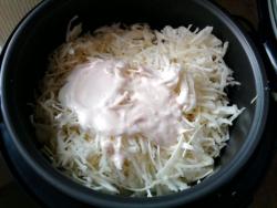 название картинки Тушеная капуста с мясом в мультиварке