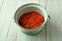 название картинки Капустные голубцы из свежей капусты с мясом в кастрюле