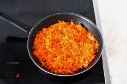 название картинки Капустные голубцы из свежей капусты с мясом в кастрюле