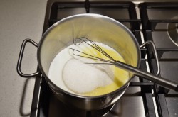название картинки Домашняя карамель для торта