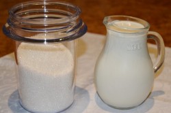 название картинки Карамельно-сливочный соус для торта, десертов, блинов