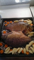 Карась запеченный с картошкой в духовке с майонезом