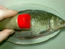 Карась запеченный с репчатым луком в фольге в духовке