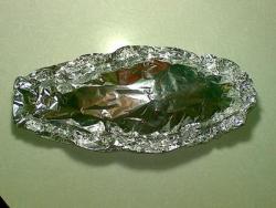 Карась запеченный с репчатым луком в фольге в духовке