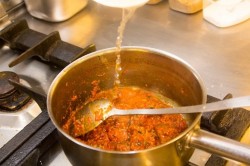 Карахи Гошт (острая баранина)