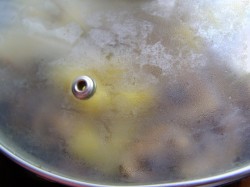 Картофель тушеный с грибами