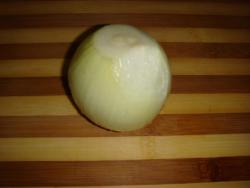 Картофель в беконе с начинкой в духовке из грибов с луком