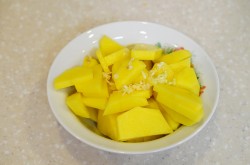 название картинки Картофель в майонезе запеченный в духовке