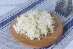 название картинки Картофельная пицца на сковороде