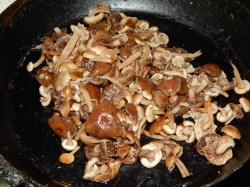 название картинки Картофельная запеканка с фаршем и грибами