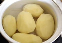 название картинки Говяжья печень с картошкой и сыром в духовке