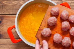 название картинки Картофельный суп с фрикадельками