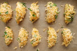 название картинки Картофельные дольки с сыром в духовке