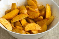 название картинки Картофельные дольки запеченные в духовке