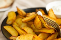 название картинки Картофельные дольки запеченные в духовке